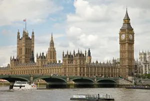 Houses Of Parliament Prints: A view of Houses of Parliament and Westminster Bridge from across the River Thames in London