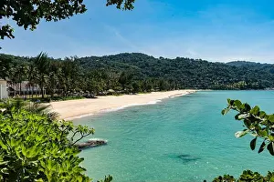 Blue Sea Prints: A view over an almost empty Kata Noi beach from the south end of the beach