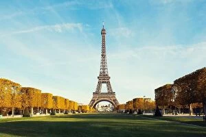 Images Dated 6th May 2016: View on Paris and Eiffel tower with Blue sky with clouds in autumn at Paris, France