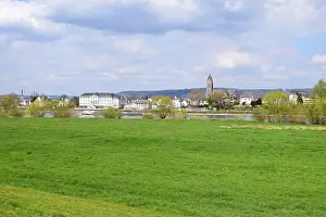 Rhein Prints: view across the Rhine to KAltenenger