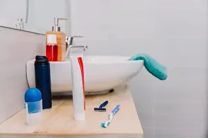 Cleanliness Prints: Side view sink