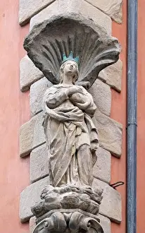 Piazza Prints: Virgin Mary statue on the house facade in Bologna, Italy
