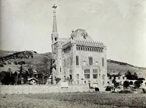 VISTA GENERAL DE LA CASA FIGUERAS O TORRE BELLESGUARD (CALLE BELLESGUARD 16-20) DE ANTONI GAUDI. AUTOR DESCONOCIDO