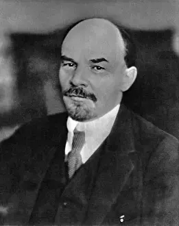 Anonimo Prints: Vladimir Lenin. Petrograd, January 1918. Museum: State History Museum, Moscow