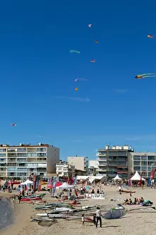 Kite Prints: Volovent Kite Festival organized by the Turbulance Association in Palavas-Les-Flots