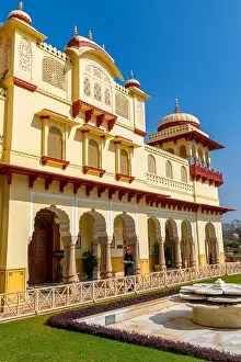 Waiter Prints: Waiter at the Rambagh Palace Hotel, Jaipur, Rajasthan, India, South Asia