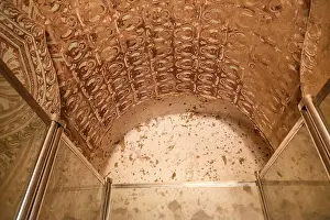 Oasis Prints: Wall paintings in Bezeklik Thousand Buddha caves outside Turpan