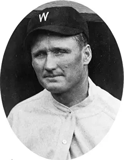 Legends Prints: Walter Johnson, oval