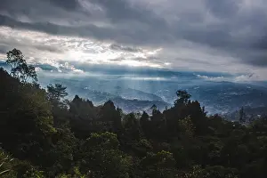 Mountainside Prints: Waning sunlight over the Cundinamarca Valley near Bogotá