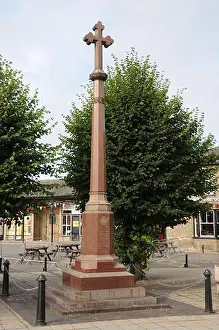 War Memorial Prints: War Memorial, Thetford, Norfolk