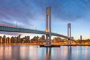 Wards Island Bridge crossing the Harlem River between Manhattan Island and Wards Island in New York City