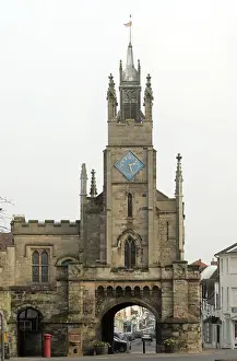 Smith Prints: Warwick East Gate clock tower, on the corner of Smith Street and Castle Hill