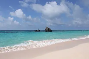 Warwick Long Bay - a pink sand beach on the South Shore of Bermuda
