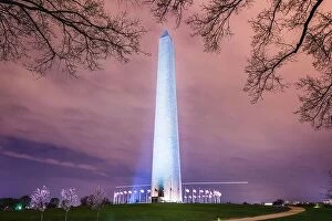 Landscape Collection: Washington Monument in Washington DC, USA at night