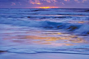 Horizont Prints: Waves at the Atlantic Ocean of Western Portugal