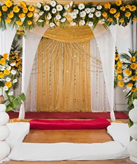 Mattress Prints: Empty wedding mandap