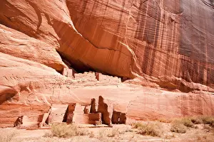 Dwellings Prints: White House Ruins, Canyon de Chelly National Monument. Chinle, Arizona, United States