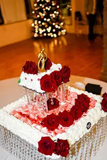 Wedding Cake Prints: white wedding cake decorated with red roses