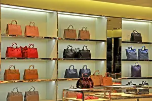 Mode Prints: woman handbag, duty free shop, Roissy Charles de Gaulle international airport