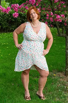 Chubby Prints: Woman wearing a summer dress