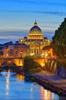 Images Dated 18th October 2019: Wonderful view of St Peter Cathedral, Rome, Italy. Sunset light