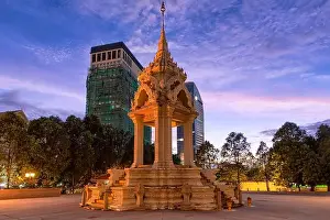 Khmer Prints: The Yeay Penh Statue near Wat Phnom in Phnom Penh