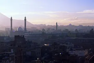 Middle Eastern Prints: YEMEN, SANA'A, OVERVIEW OF TOWN