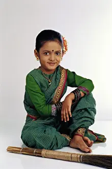 Saree Prints: Young Indian girl child kid dressed as maid kamwali bai fancy dress nine yard dark green color saree sari patta earring
