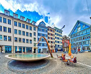 Alfresco Prints: ZURICH, SWITZERLAND - APRIL 3, 2022: Munsterhof Brunnen